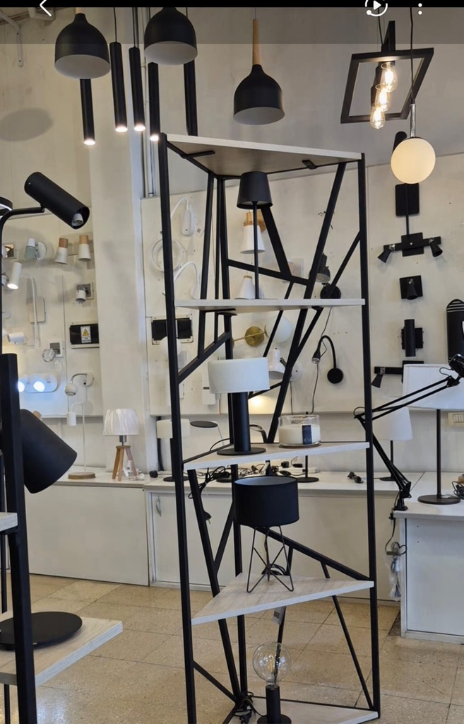 Estanteria rinconera 1,8mts 5 estantes hierro y madera luz calida