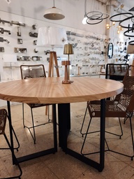 Mesa de comedor paraíso con base hierro 1,20mts Luz Cálida